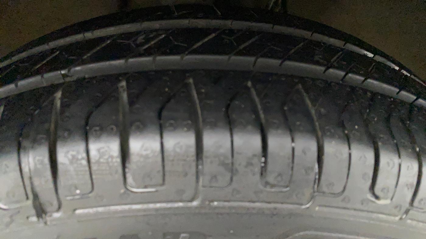 2019 Maruti Alto K10 VXI AMT, Petrol, Automatic, 14,829 km, Right Front Tyre Tread