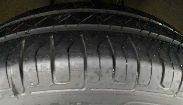 2019 Maruti Alto K10 VXI AMT, Petrol, Automatic, 14,829 km, Right Front Tyre Tread