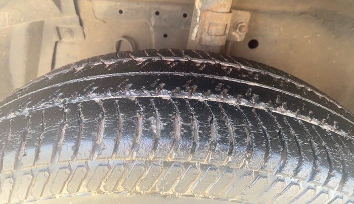 2017 Maruti Swift VXI, Petrol, Manual, 1,22,660 km, Left Front Tyre Tread