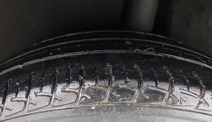 2016 Maruti Baleno SIGMA PETROL 1.2, Petrol, Manual, 47,741 km, Left Rear Tyre Tread