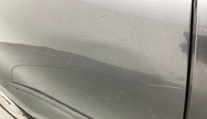 2016 Maruti Baleno SIGMA PETROL 1.2, Petrol, Manual, 47,741 km, Right rear door - Minor scratches