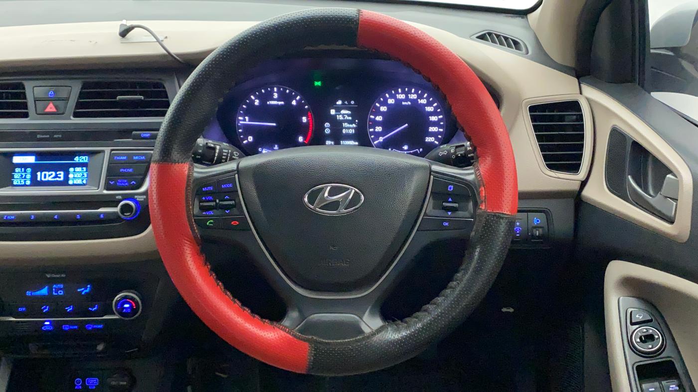 2016 Hyundai Elite i20 ASTA 1.4 CRDI, Diesel, Manual, 1,14,015 km, Steering Wheel Close Up