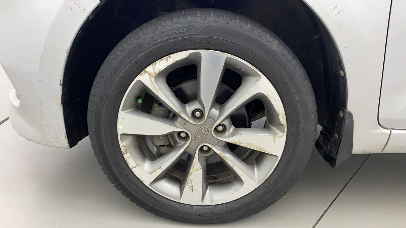2016 Hyundai Elite i20 ASTA 1.4 CRDI, Diesel, Manual, 1,14,015 km, Left Front Wheel