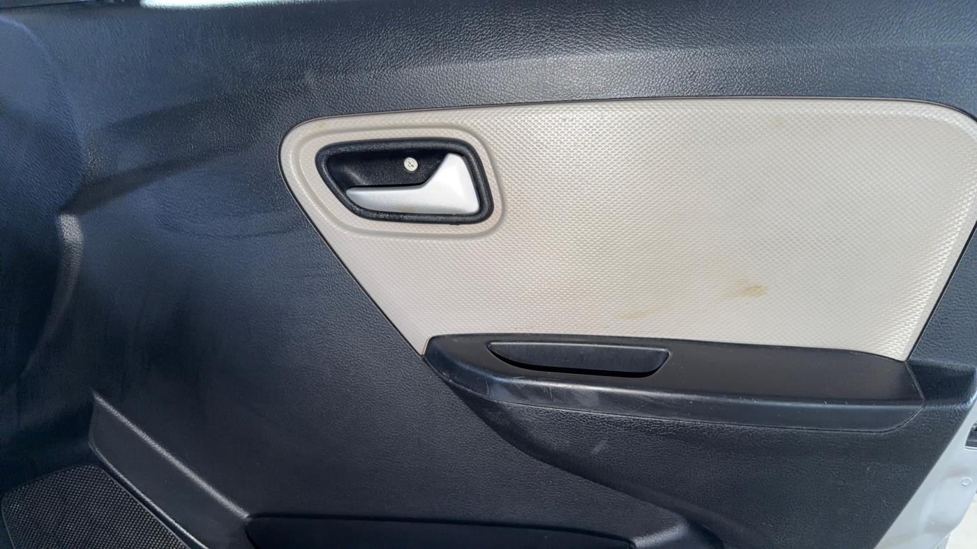 2023 Maruti Alto VXI PLUS, Petrol, Manual, 26,617 km, Driver Side Door Panels Control