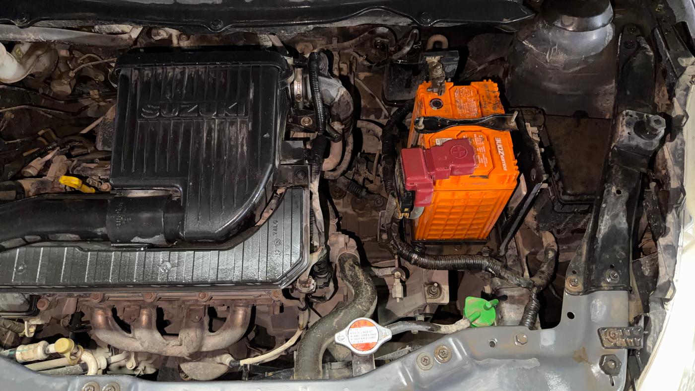 2016 Maruti Swift VXI, Petrol, Manual, 1,12,899 km, Engine View - Left