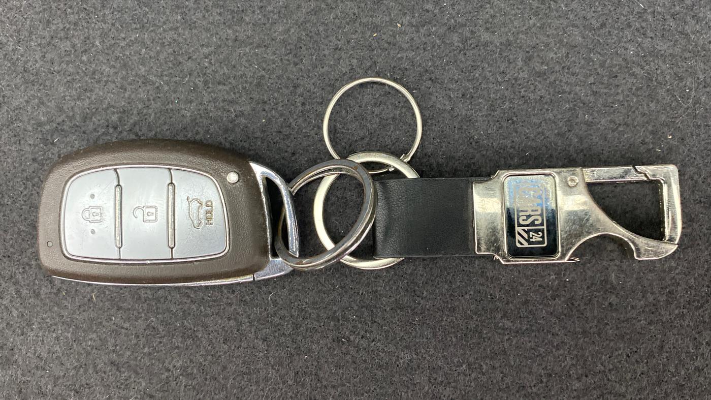2018 Hyundai Elite i20 ASTA 1.2 (O), Petrol, Manual, 44,563 km, Key Close Up