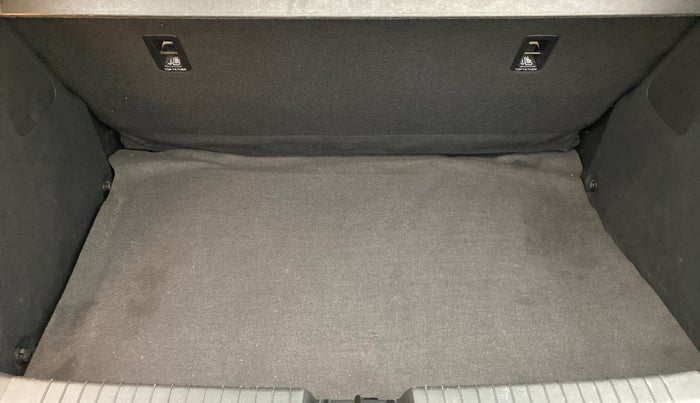 2018 Hyundai Elite i20 ASTA 1.2 (O), Petrol, Manual, 44,563 km, Boot Inside