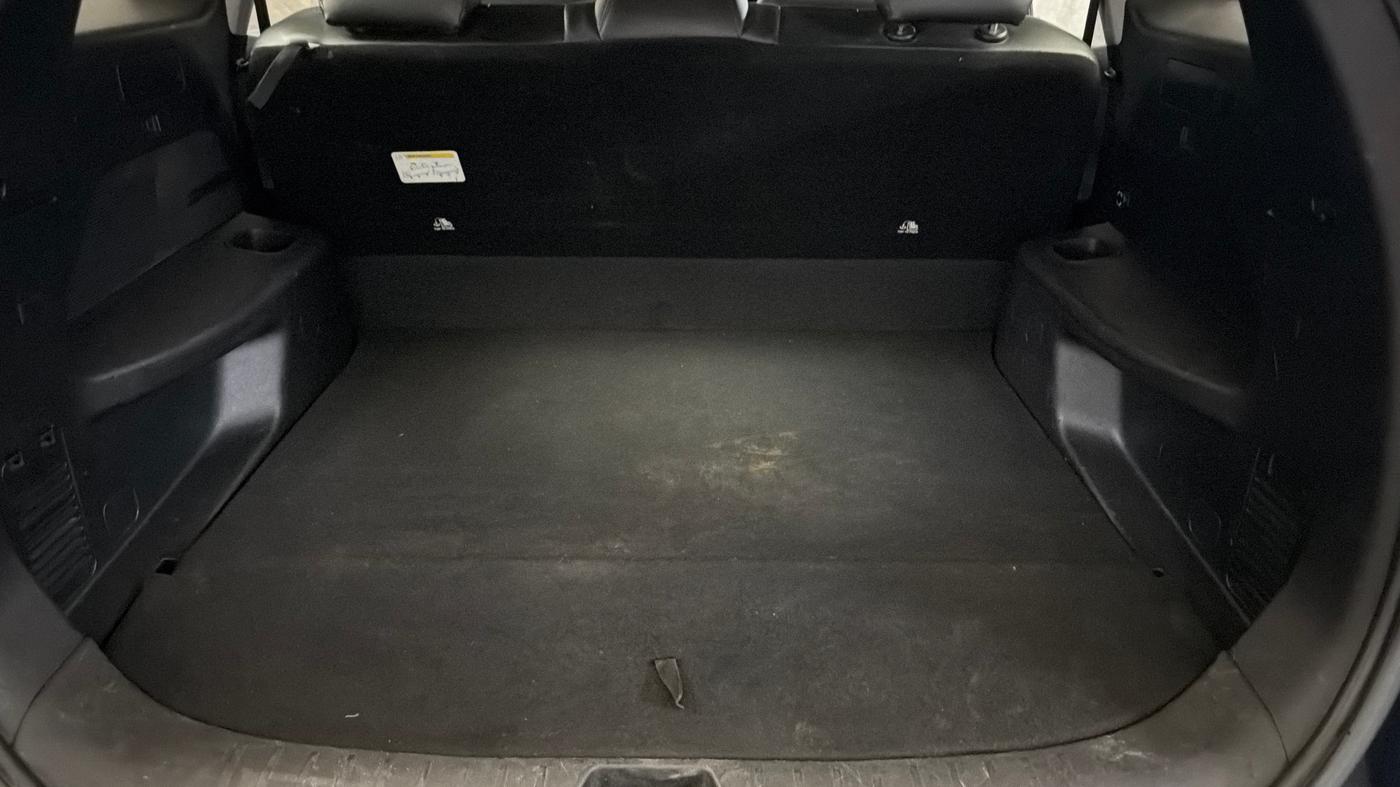 2023 Mahindra XUV700 AX 5 P AT 5 STR, Petrol, Automatic, 62,943 km, Boot Inside