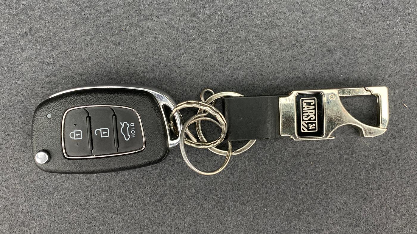 2020 Hyundai GRAND I10 NIOS SPORTZ 1.2 AT, Petrol, Automatic, 3,892 km, Key Close Up