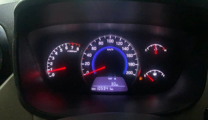 2014 Hyundai Grand i10 ASTA 1.2 KAPPA VTVT, Petrol, Manual, 1,05,938 km, Odometer Image