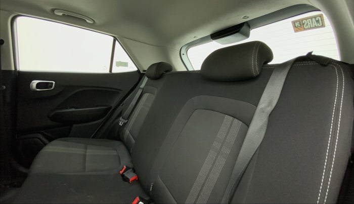2022 Hyundai VENUE SX 1.0 TURBO, Petrol, Manual, 48,908 km, Right Side Rear Door Cabin