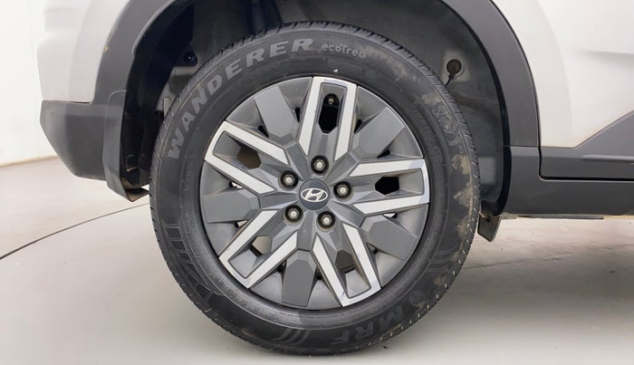 2022 Hyundai VENUE SX 1.0 TURBO, Petrol, Manual, 48,908 km, Right Rear Wheel