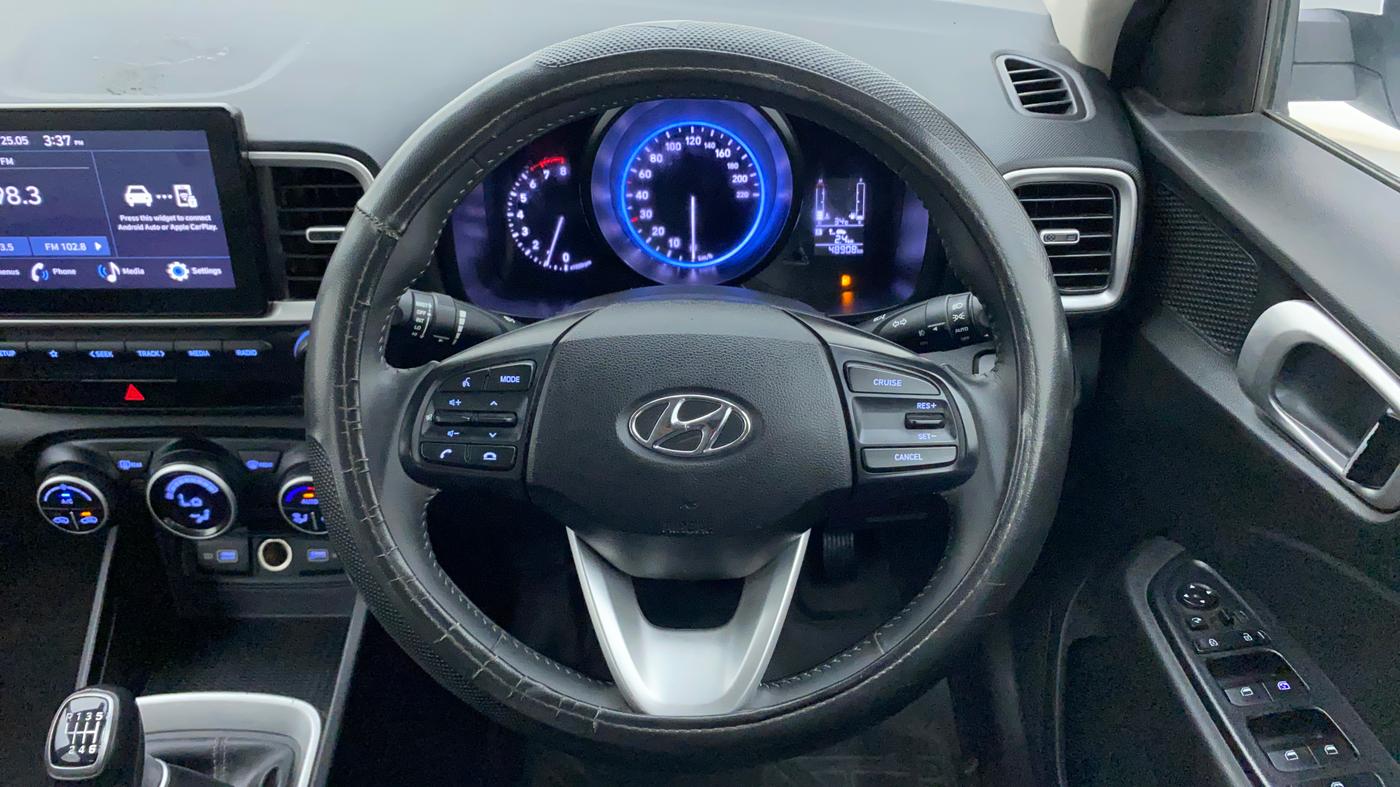2022 Hyundai VENUE SX 1.0 TURBO, Petrol, Manual, 48,908 km, Steering Wheel Close Up