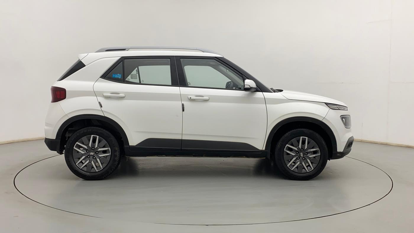 2022 Hyundai VENUE SX 1.0 TURBO, Petrol, Manual, 48,908 km, Right Side View