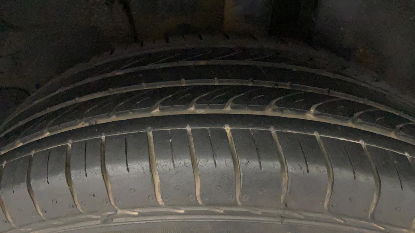 2022 Tata PUNCH ACCOMPLISHED AMT, Petrol, Automatic, 21,907 km, Left Rear Tyre Tread