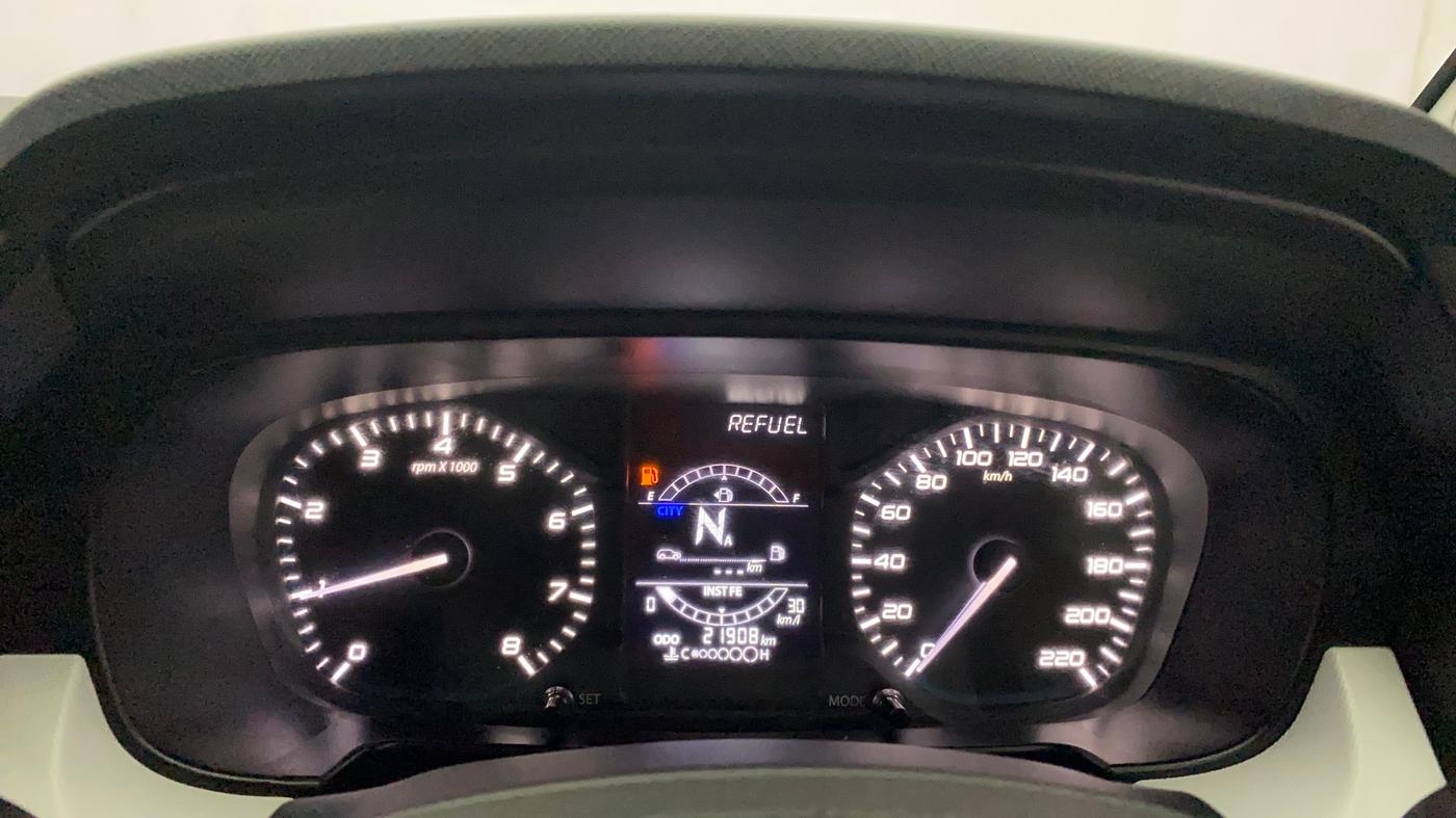 2022 Tata PUNCH ACCOMPLISHED AMT, Petrol, Automatic, 21,907 km, Odometer Image