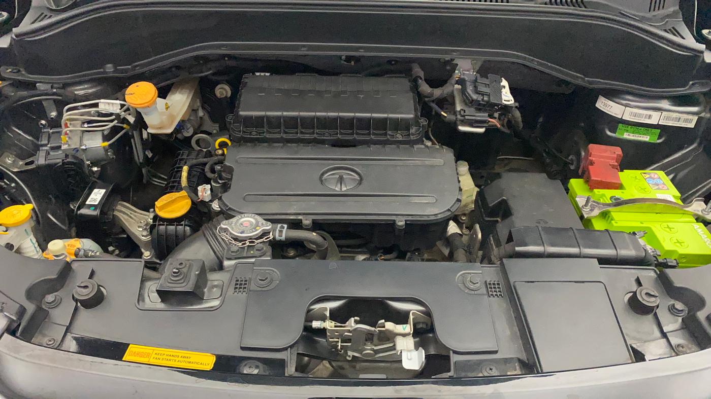 2022 Tata PUNCH ACCOMPLISHED AMT, Petrol, Automatic, 21,907 km, Engine View