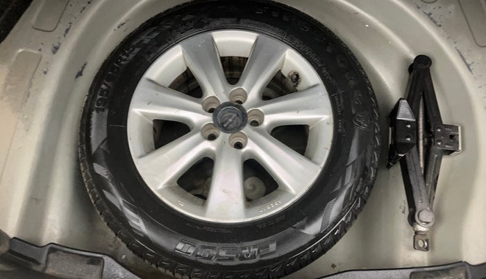 2015 Toyota Corolla Altis G PETROL, Petrol, Manual, 1,02,249 km, Spare Tyre