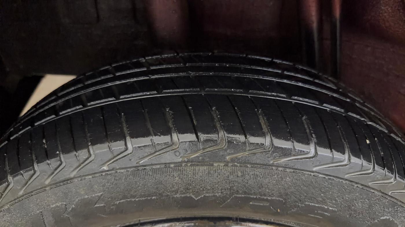 2018 Datsun Redi Go T (O), Petrol, Manual, 59,479 km, Right Rear Tyre Tread