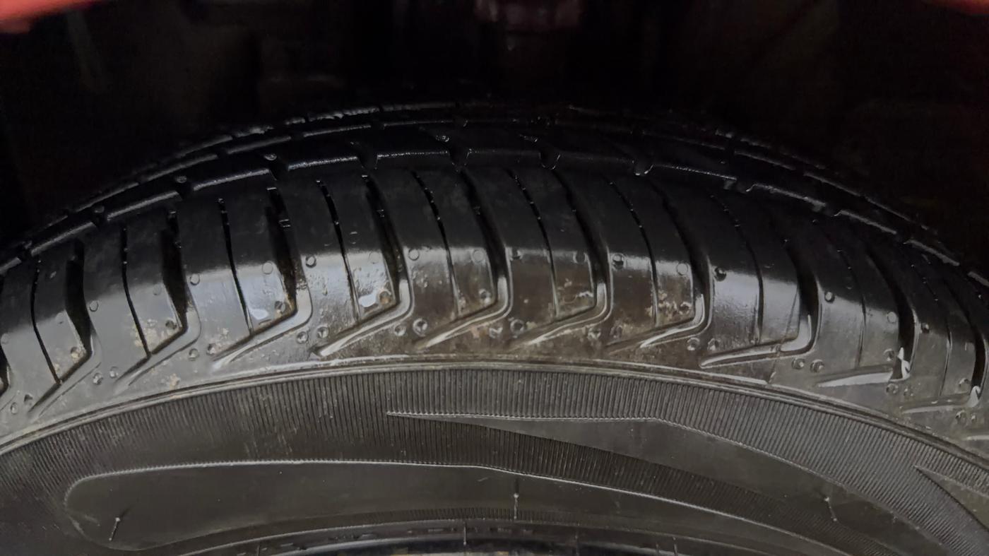 2018 Datsun Redi Go T (O), Petrol, Manual, 59,479 km, Left Front Tyre Tread