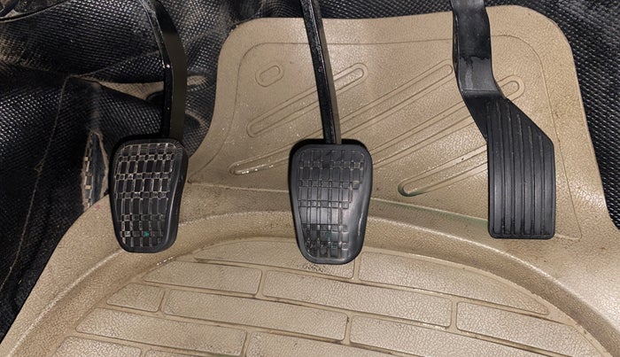 2023 Tata ALTROZ XZ DIESEL, Diesel, Manual, 98,222 km, Pedals