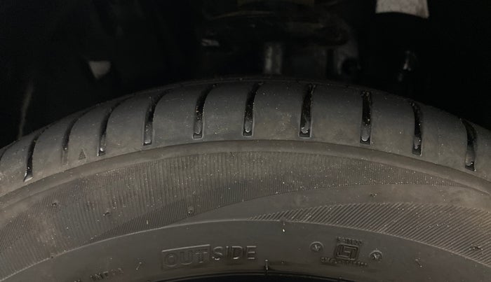 2023 Tata ALTROZ XZ DIESEL, Diesel, Manual, 98,222 km, Left Front Tyre Tread