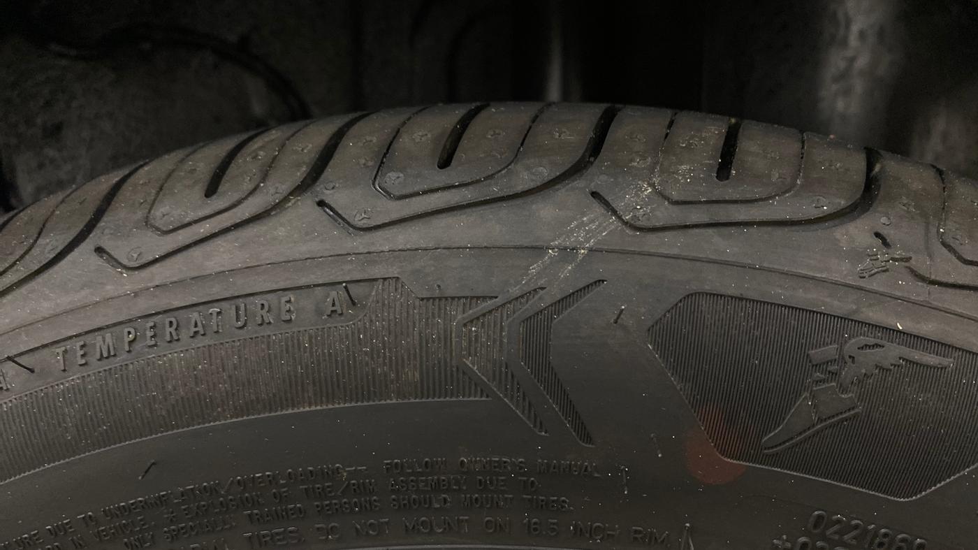 2023 Tata ALTROZ XZ DIESEL, Diesel, Manual, 98,222 km, Left Rear Tyre Tread