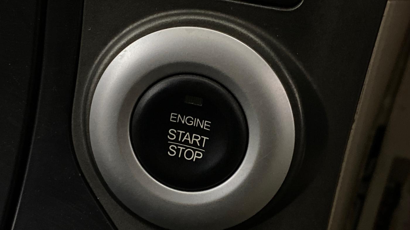 2017 Mahindra XUV500 W10, Diesel, Manual, 67,914 km, Keyless Start/ Stop Button