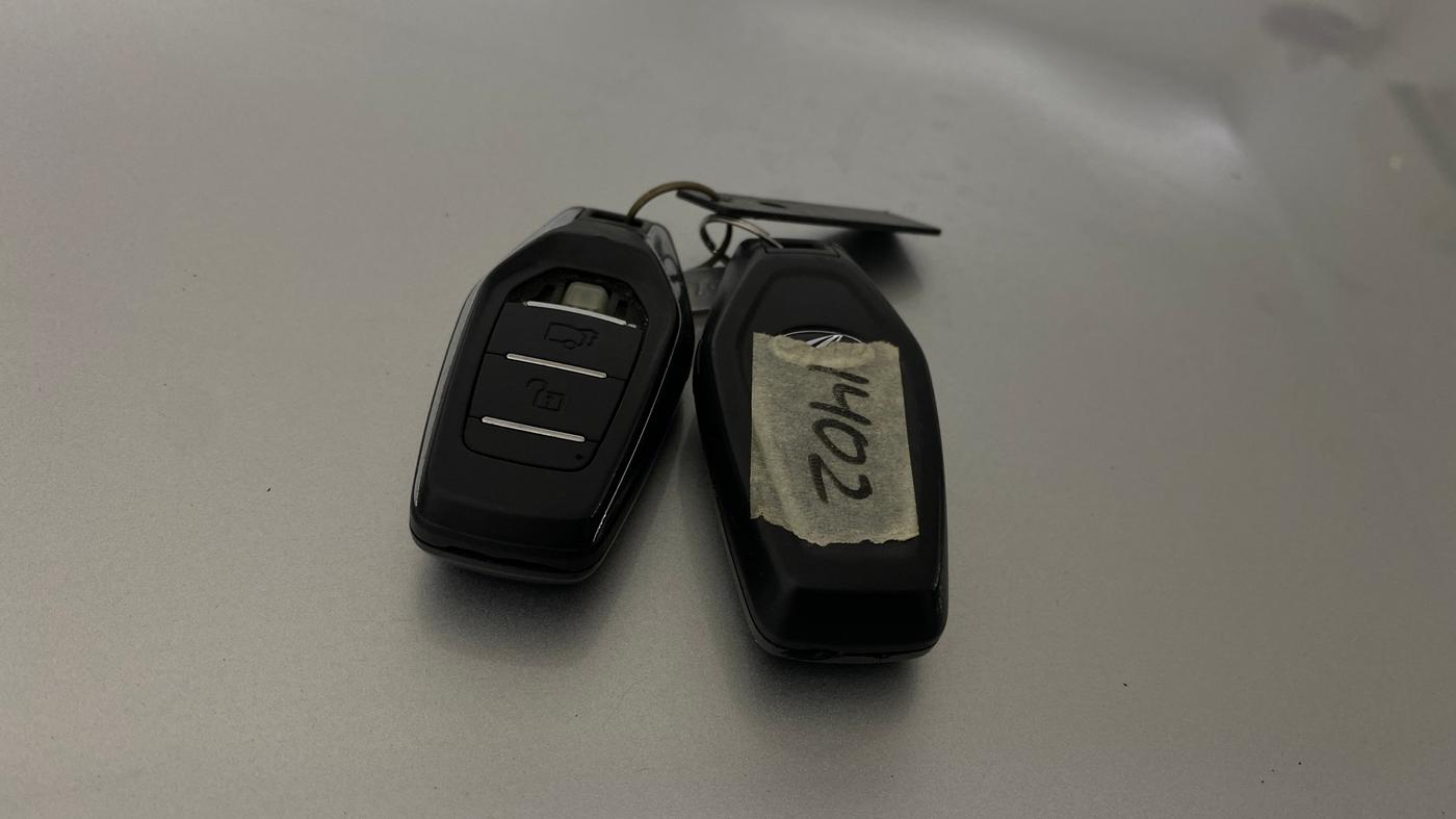2017 Mahindra XUV500 W10, Diesel, Manual, 67,914 km, Key Close Up