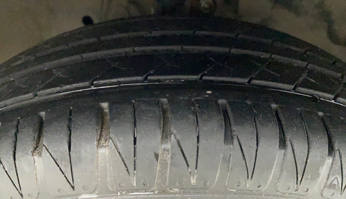 2016 Honda City 1.5L I-VTEC VX CVT, CNG, Automatic, 92,780 km, Right Front Tyre Tread