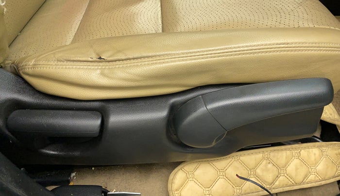 2016 Honda City 1.5L I-VTEC VX CVT, CNG, Automatic, 92,780 km, Driver Side Adjustment Panel