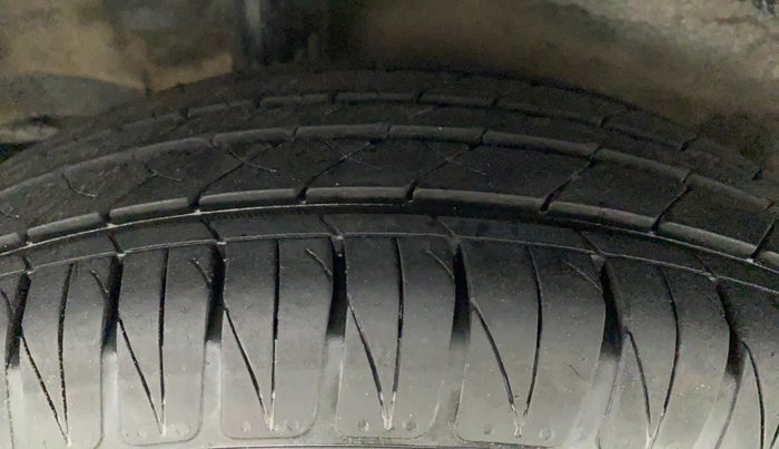 2016 Honda City 1.5L I-VTEC VX CVT, CNG, Automatic, 92,780 km, Right Rear Tyre Tread