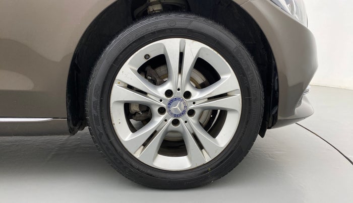 2014 Mercedes Benz C Class C 220 CDI AVANTGARDE, Diesel, Automatic, 61,130 km, Right Front Wheel