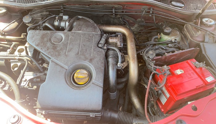 2014 Renault Duster 110 PS RXL ADVENTURE, Diesel, Manual, 1,09,872 km, Engine View