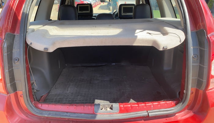 2014 Renault Duster 110 PS RXL ADVENTURE, Diesel, Manual, 1,09,872 km, Boot Inside