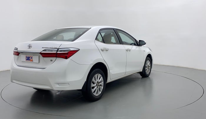 2017 Toyota Corolla Altis G, Petrol, Manual, 19,314 km, Right Back Diagonal