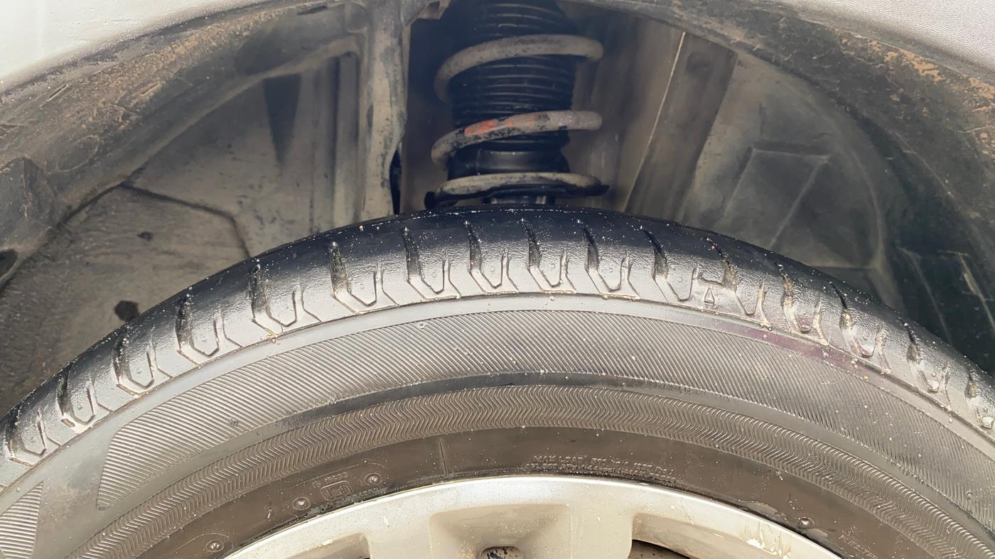 2019 Renault TRIBER RXZ, Petrol, Manual, 62,142 km, Right Front Tyre Tread