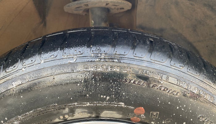2020 Maruti Swift VXI, Petrol, Manual, 25,970 km, Right Front Tyre Tread