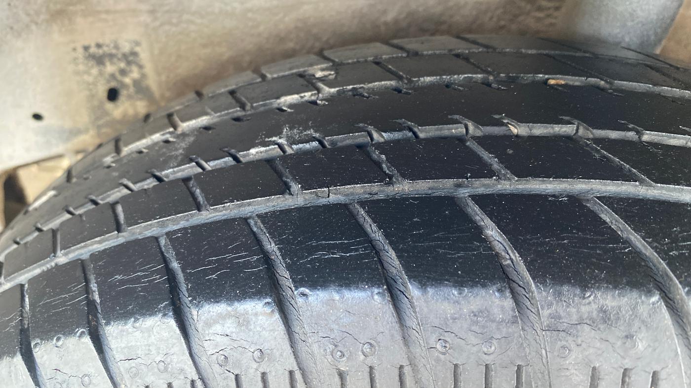 2015 Maruti Celerio ZXI, Petrol, Manual, 91,695 km, Left Rear Tyre Tread