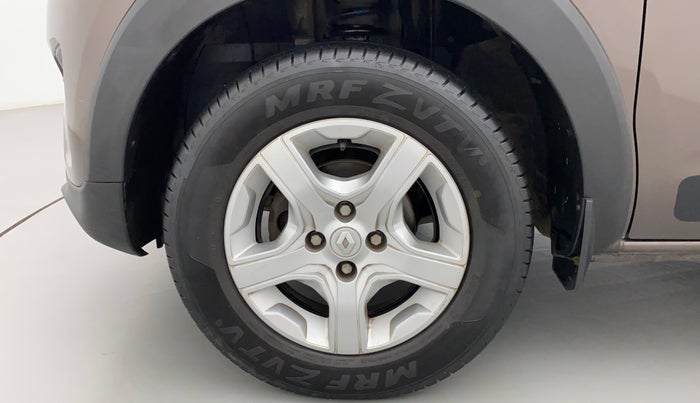 2022 Renault TRIBER RXT LIMITED EDITION AMT, Petrol, Automatic, 29,762 km, Left Front Wheel
