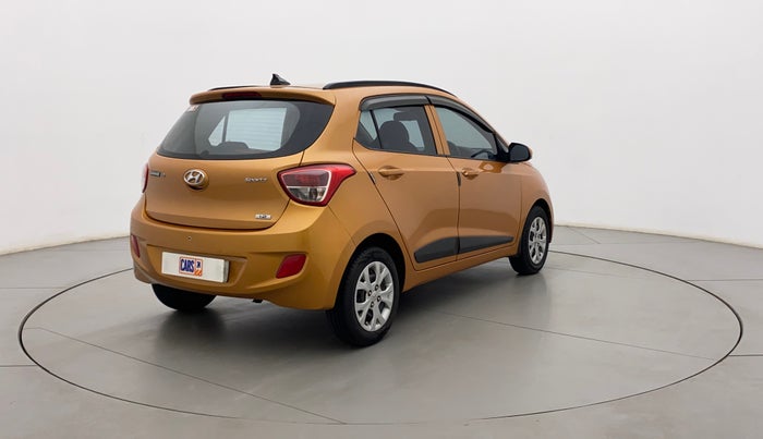 2016 Hyundai Grand i10 SPORTZ 1.2 KAPPA VTVT, Petrol, Manual, 67,094 km, Right Back Diagonal