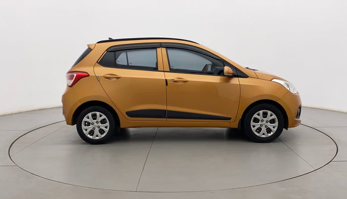 2016 Hyundai Grand i10 SPORTZ 1.2 KAPPA VTVT, Petrol, Manual, 67,094 km, Right Side View