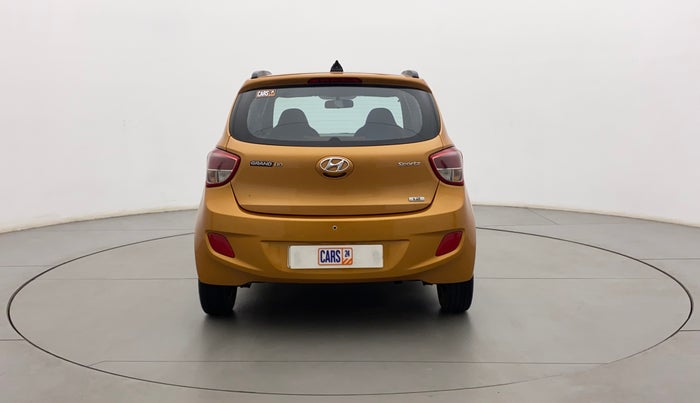 2016 Hyundai Grand i10 SPORTZ 1.2 KAPPA VTVT, Petrol, Manual, 67,094 km, Back/Rear