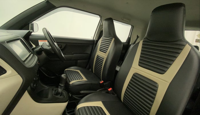 2021 Maruti New Wagon-R LXI CNG 1.0, CNG, Manual, 27,150 km, Right Side Front Door Cabin