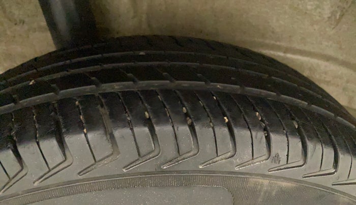 2021 Maruti New Wagon-R LXI CNG 1.0, CNG, Manual, 27,150 km, Right Rear Tyre Tread