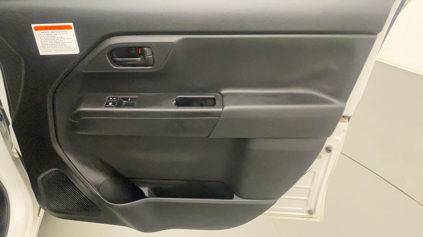 2021 Maruti New Wagon-R LXI CNG 1.0, CNG, Manual, 27,150 km, Driver Side Door Panels Control