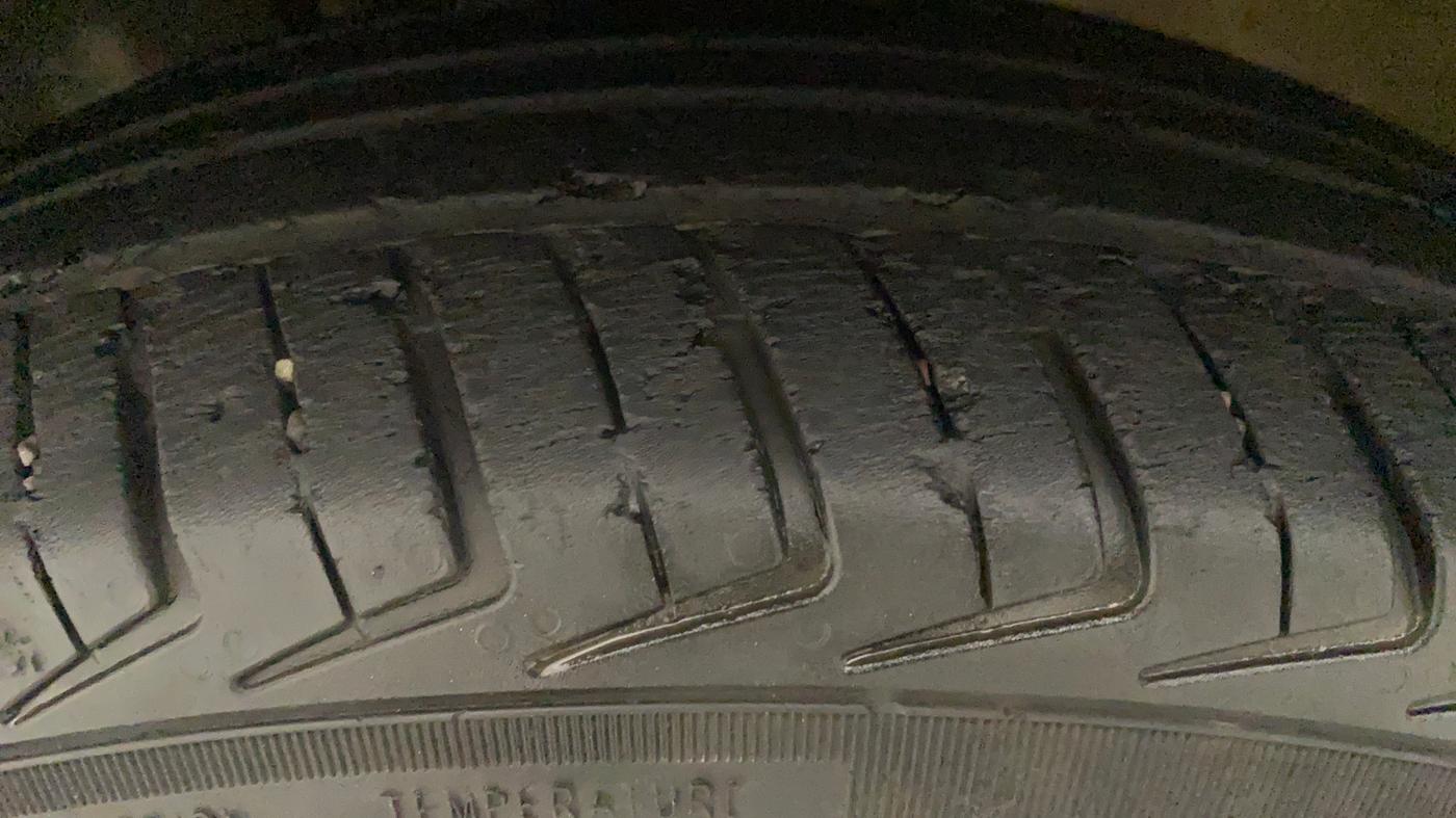 2021 Maruti New Wagon-R LXI CNG 1.0, CNG, Manual, 27,150 km, Left Front Tyre Tread