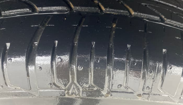 2014 Nissan Micra XV CVT, Petrol, Automatic, 90,333 km, Right Rear Tyre Tread