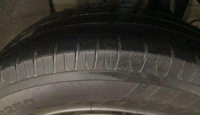 2017 Hyundai Elite i20 SPORTZ 1.2, Petrol, Manual, 90,588 km, Left Rear Tyre Tread