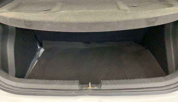 2017 Hyundai Elite i20 SPORTZ 1.2, Petrol, Manual, 90,588 km, Boot Inside